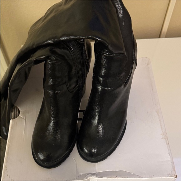 Aldo Black Heeled Boots for Women - Picture 6 of 7